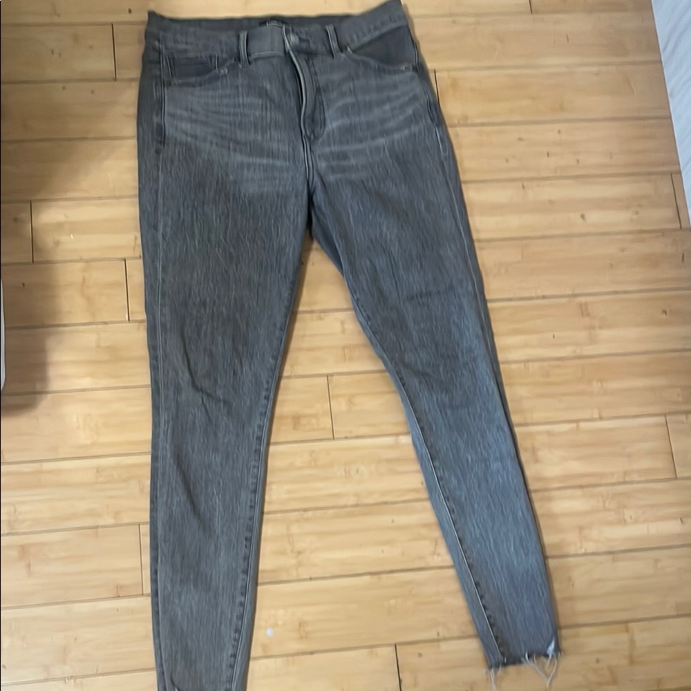 EXPRESS Women's Gray Jeans - Size 8